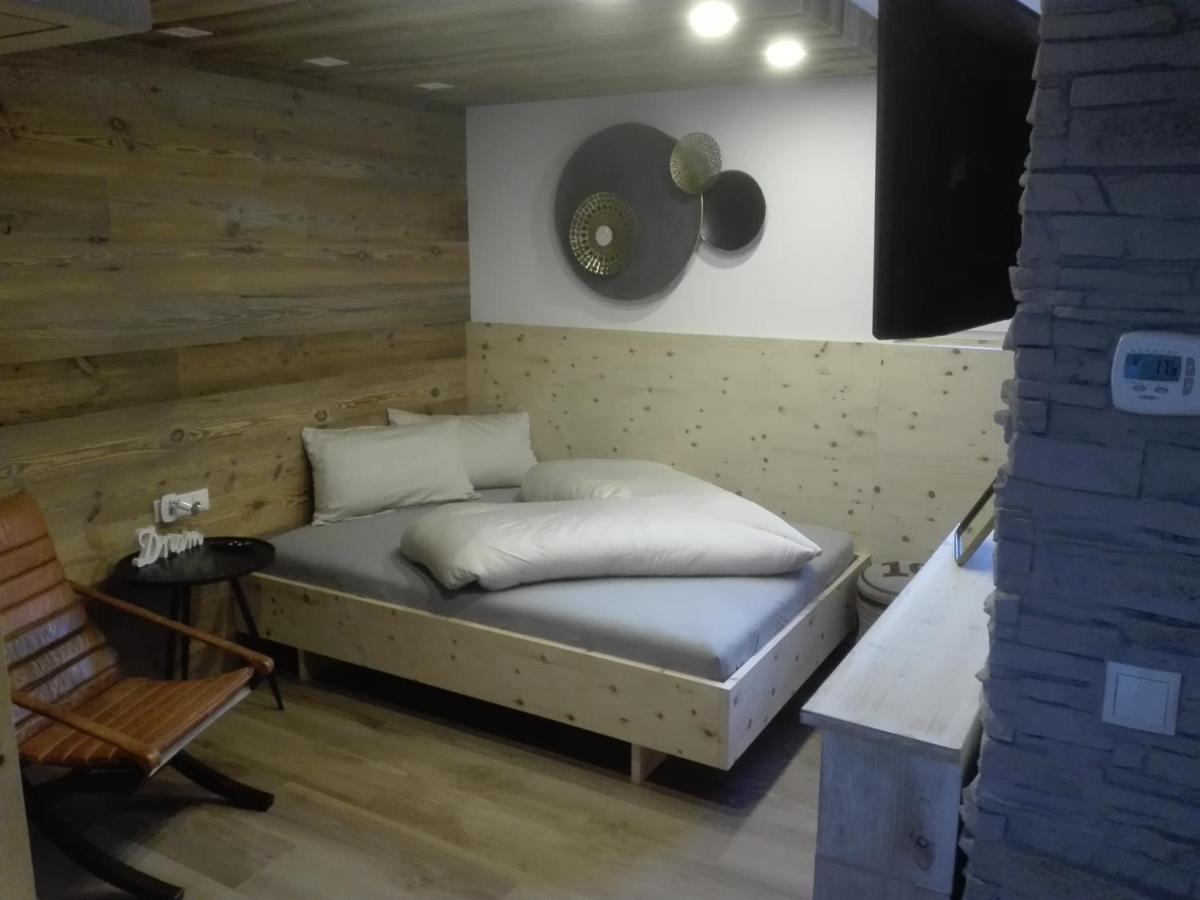Alpenblick Apartment ซานตา มาดดาเลนา อิน คาซีส์ ภายนอก รูปภาพ